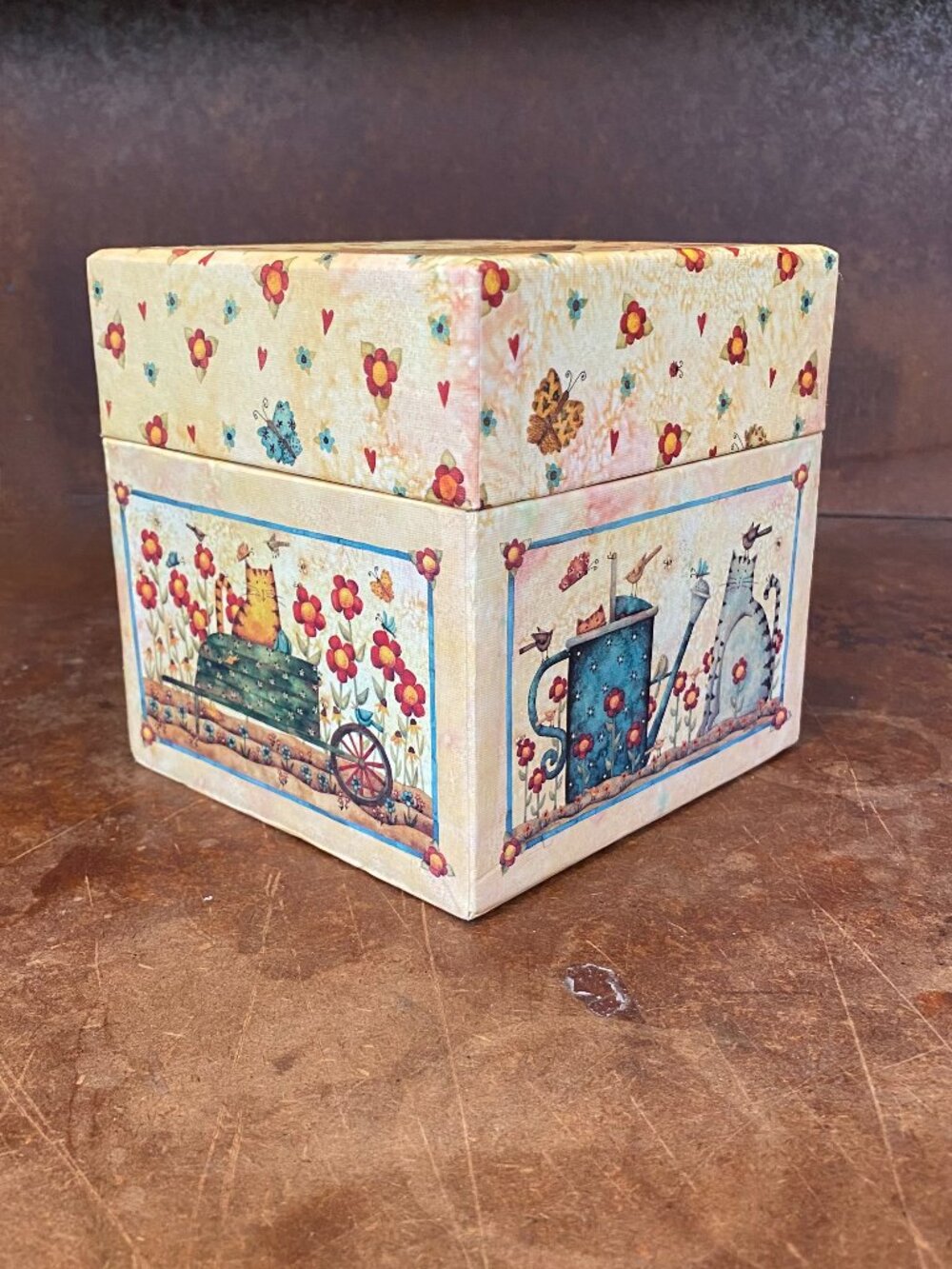 Y2K 2001 Curious Cats Decorative Box Bob's Boxes Debi Hron R.A. Lang Card Co